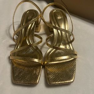 Never worn Zara heels, beautiful gold color
